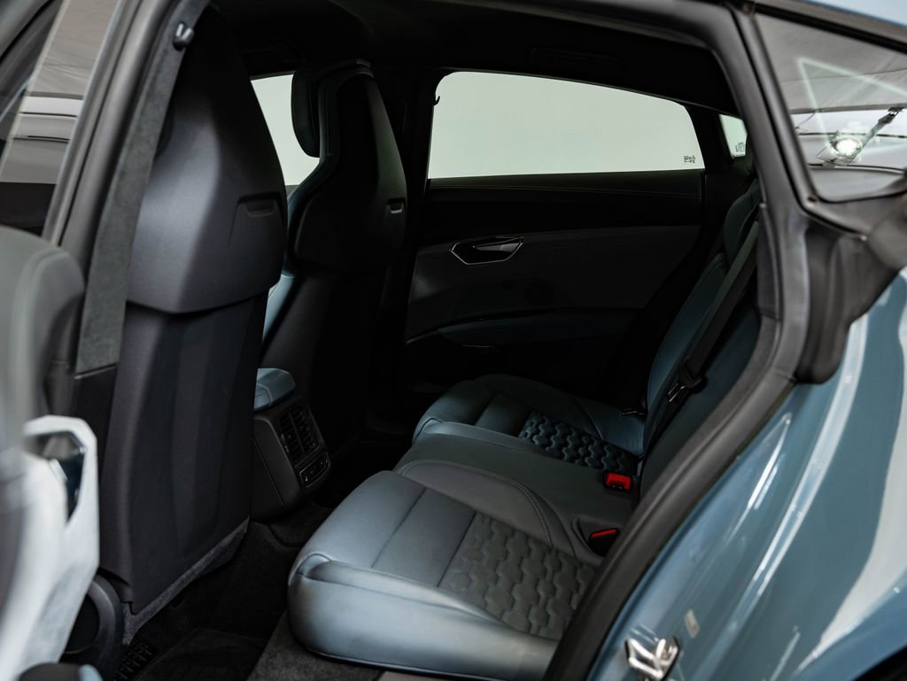 Used 2022 Audi RS e-tron GT image 42