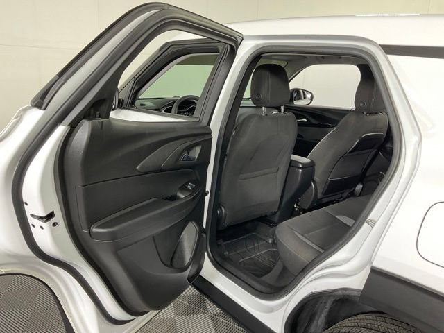 Used 2022 Chevrolet TrailBlazer LS AWD/4WD image 34