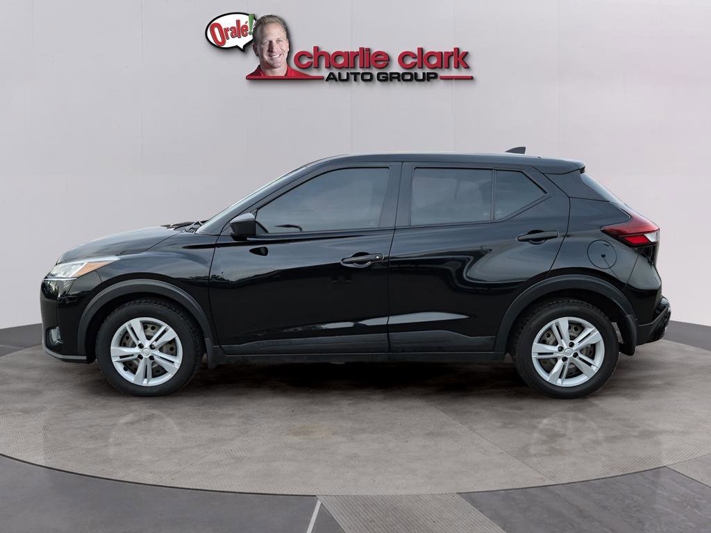 Used 2024 Nissan Kicks S FWD image 3
