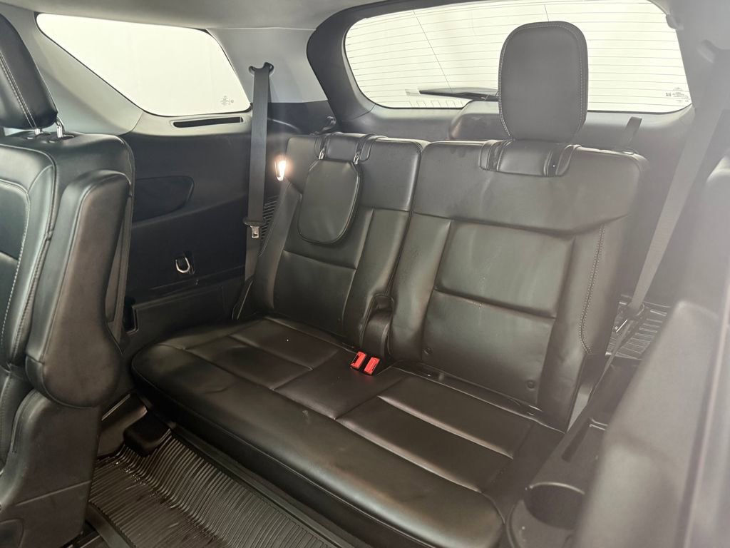 Used 2023 Ford Explorer XLT w/ Equipment Group 202A image 18