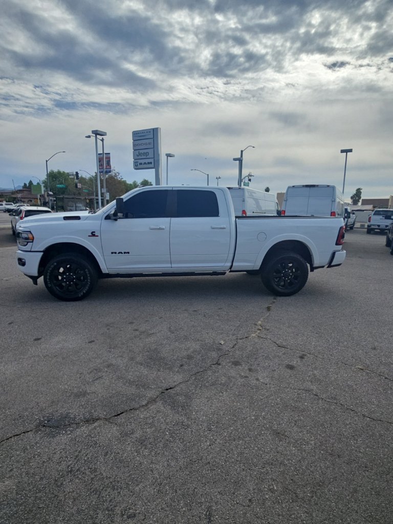 Used 2022 RAM 3500 Laramie AWD/4WD image 4