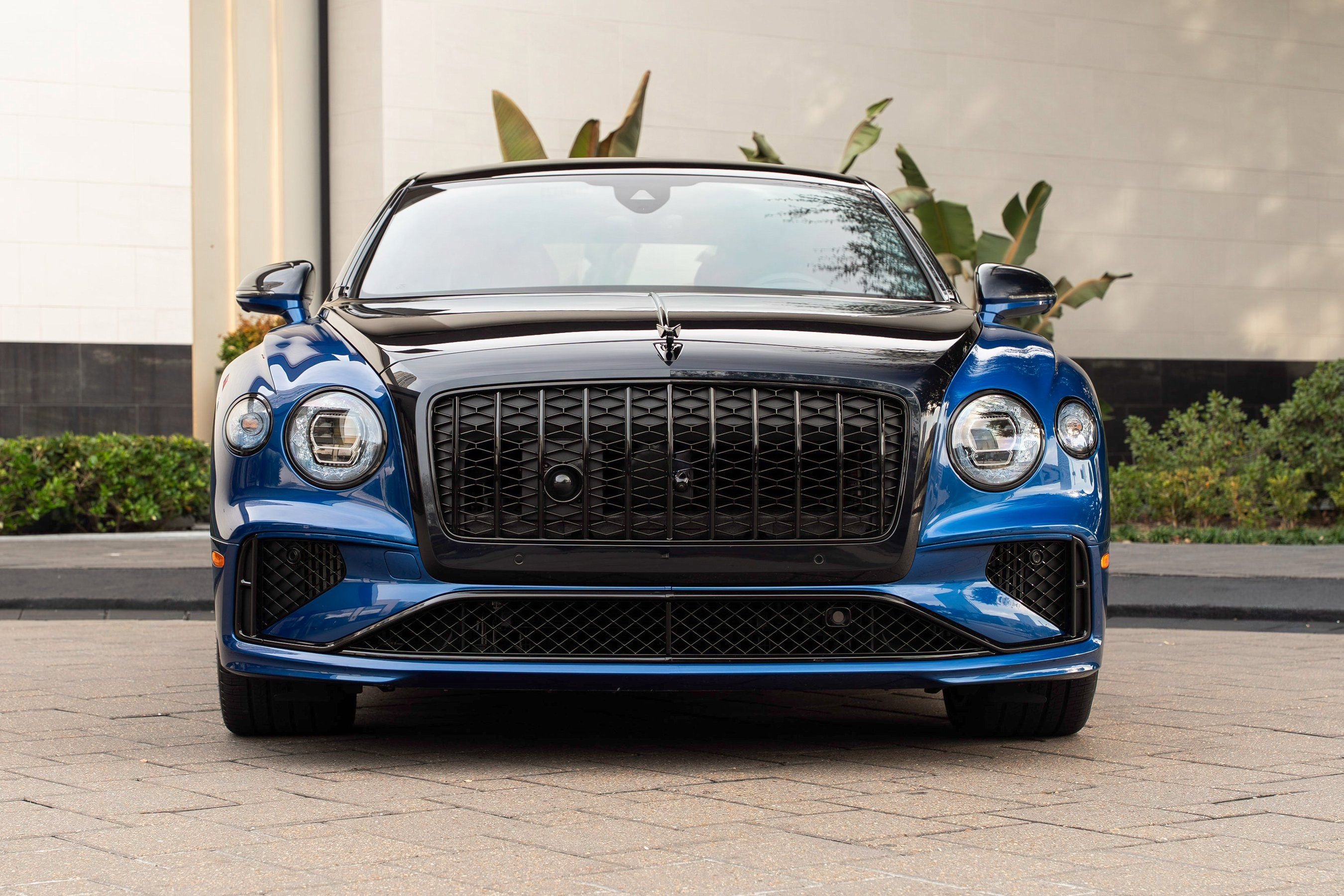 Used 2026 Bentley Flying Spur Azure image 45