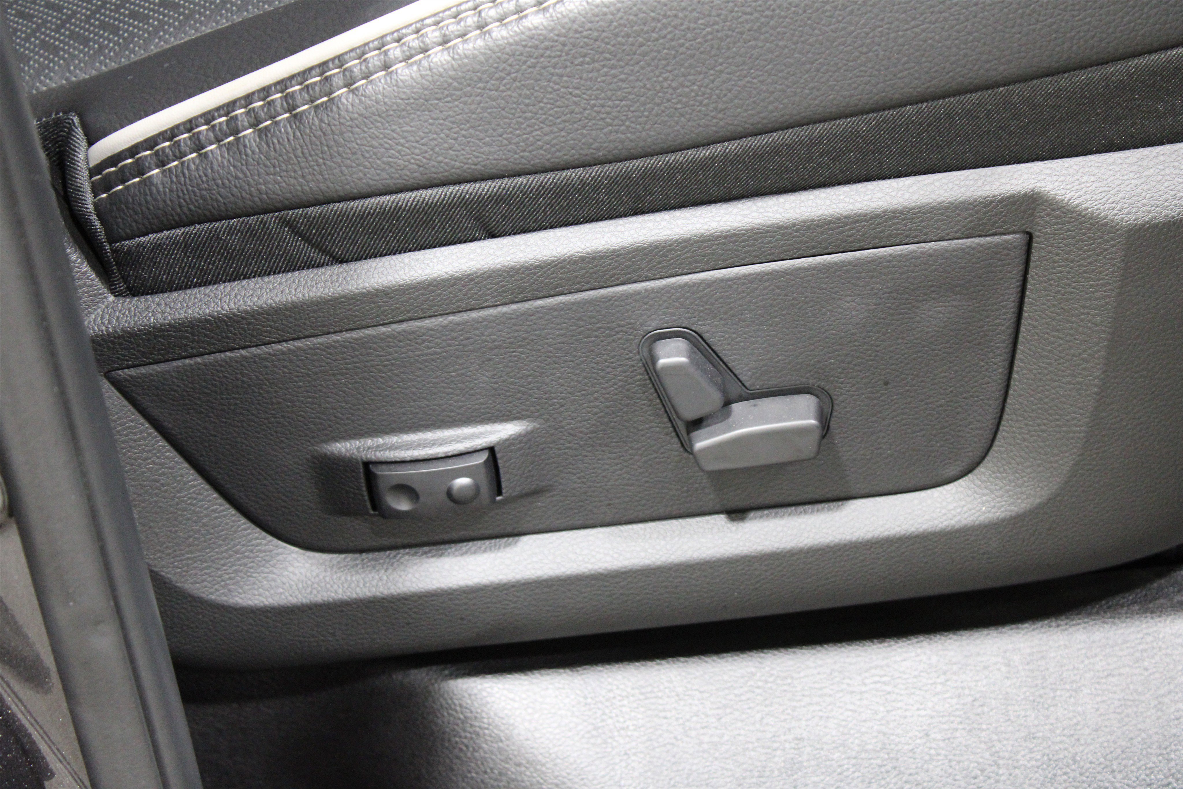 Used 2025 RAM 2500 Laramie image 39