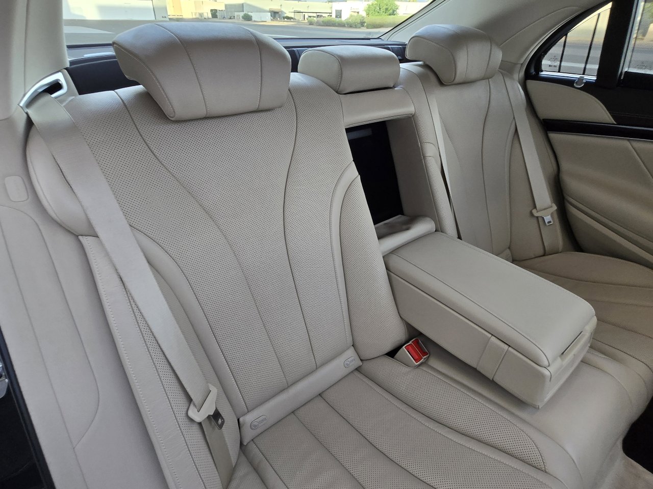 Used 2020 Mercedes-Benz S 450 Sedan image 39