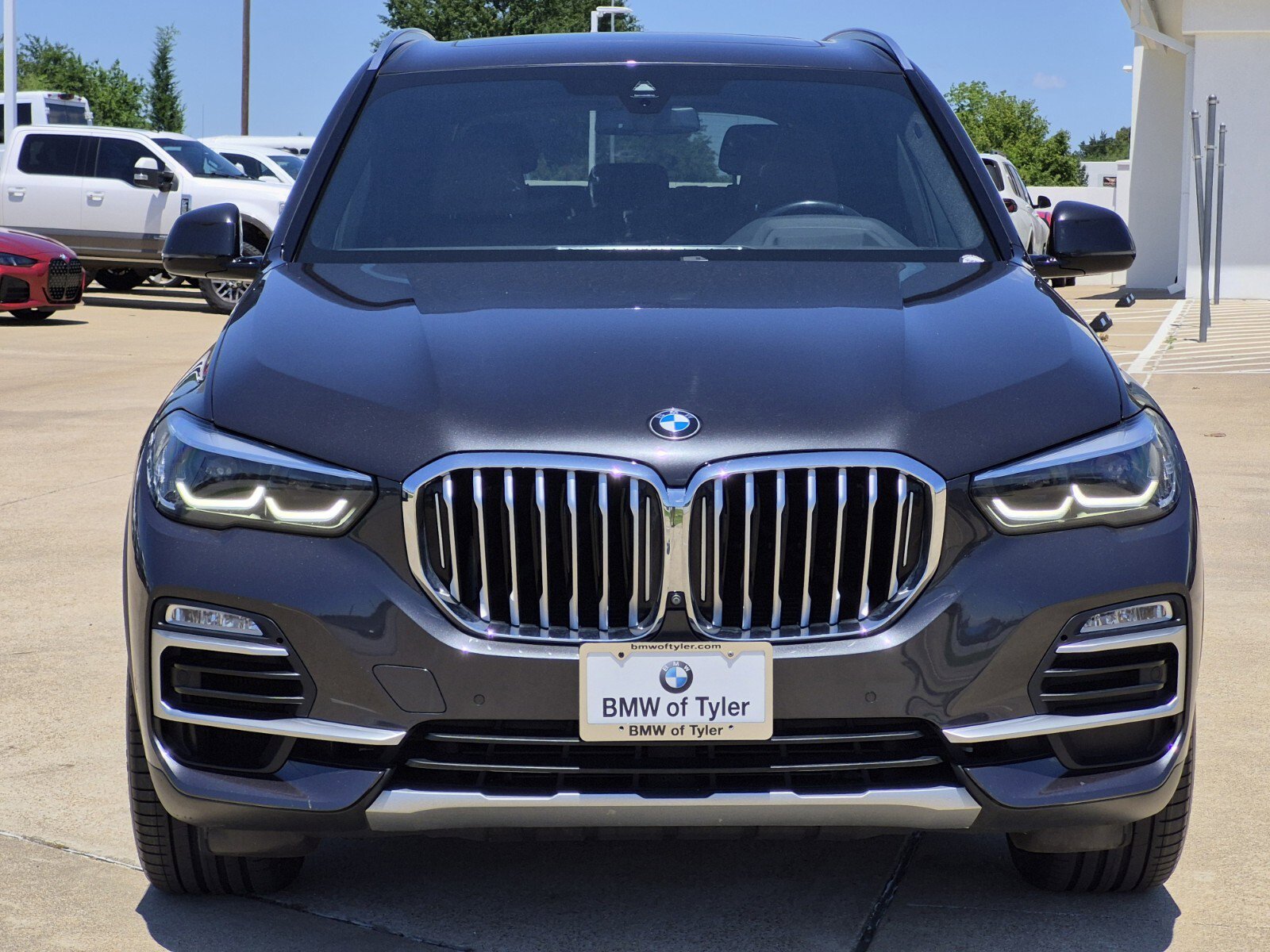 Used 2019 BMW X5 xDrive50i w/ Premium Package 2 AWD/4WD image 2