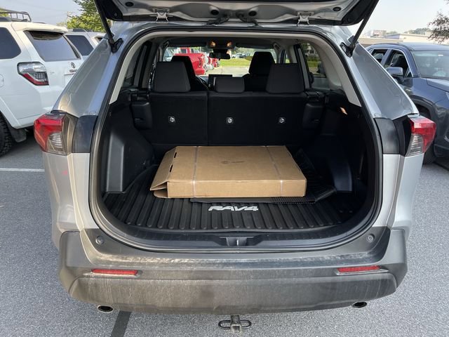 Certified 2021 Toyota RAV4 LE AWD/4WD image 21