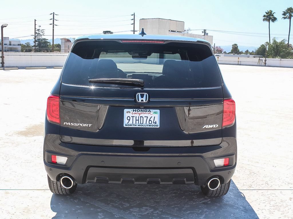 Certified 2025 Honda Passport EX-L image 5