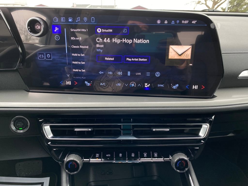 New 2026 Chevrolet Traverse LT w/ Sun and Wheel Package image 25