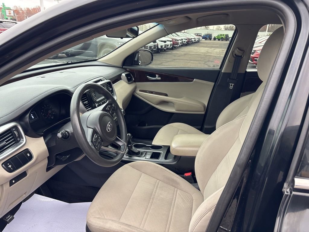 Used 2016 Kia Sorento LX image 43