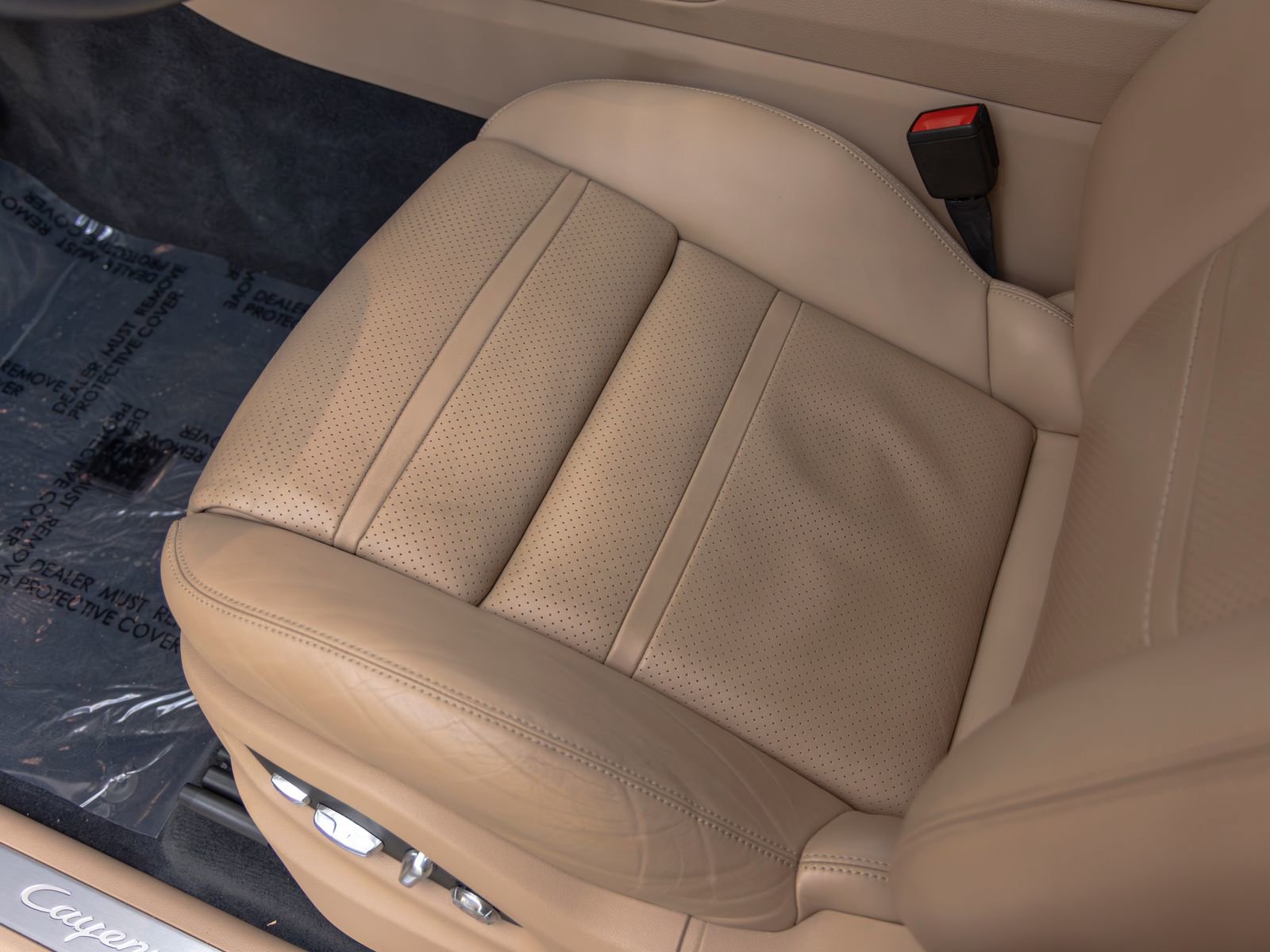 Certified 2020 Porsche Cayenne image 26