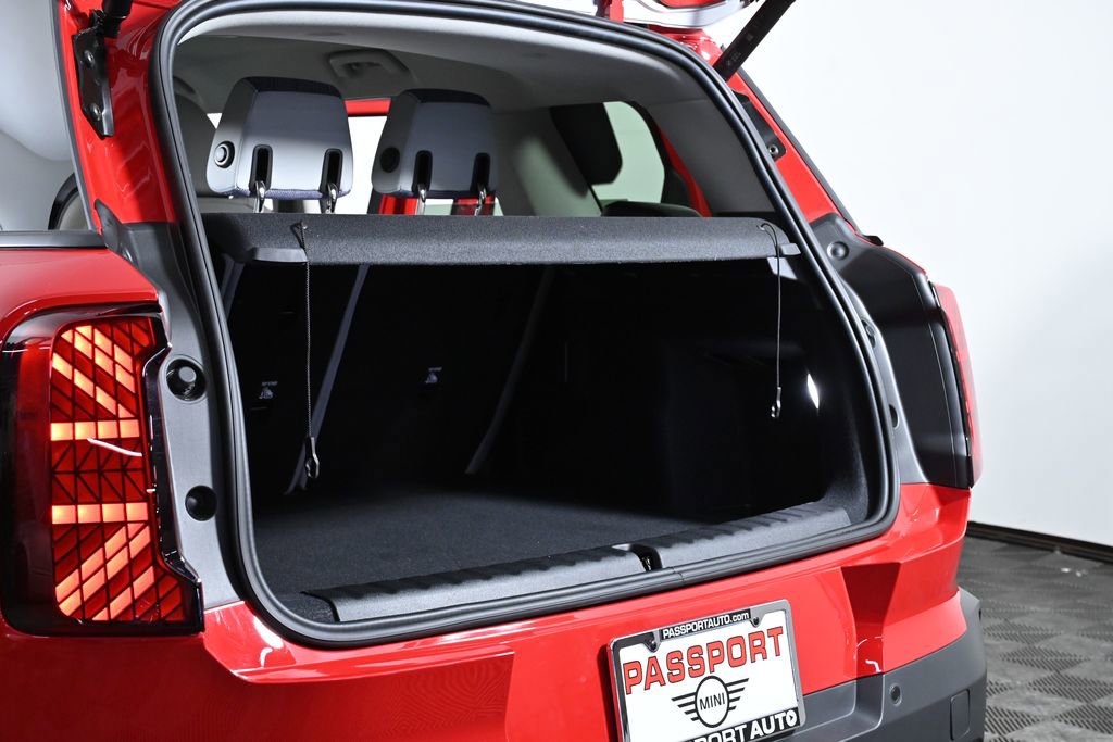 Used 2025 MINI Cooper Countryman SE w/ Comfort Package Max image 32