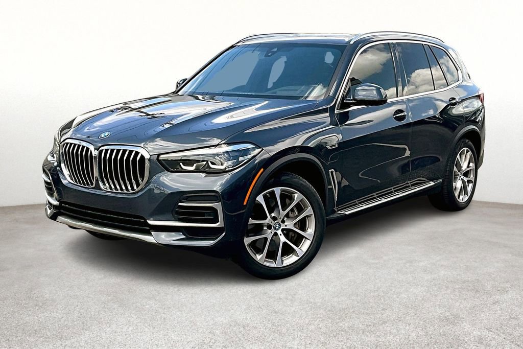 Used 2022 BMW X5 xDrive45e w/ Climate Comfort Package image 14
