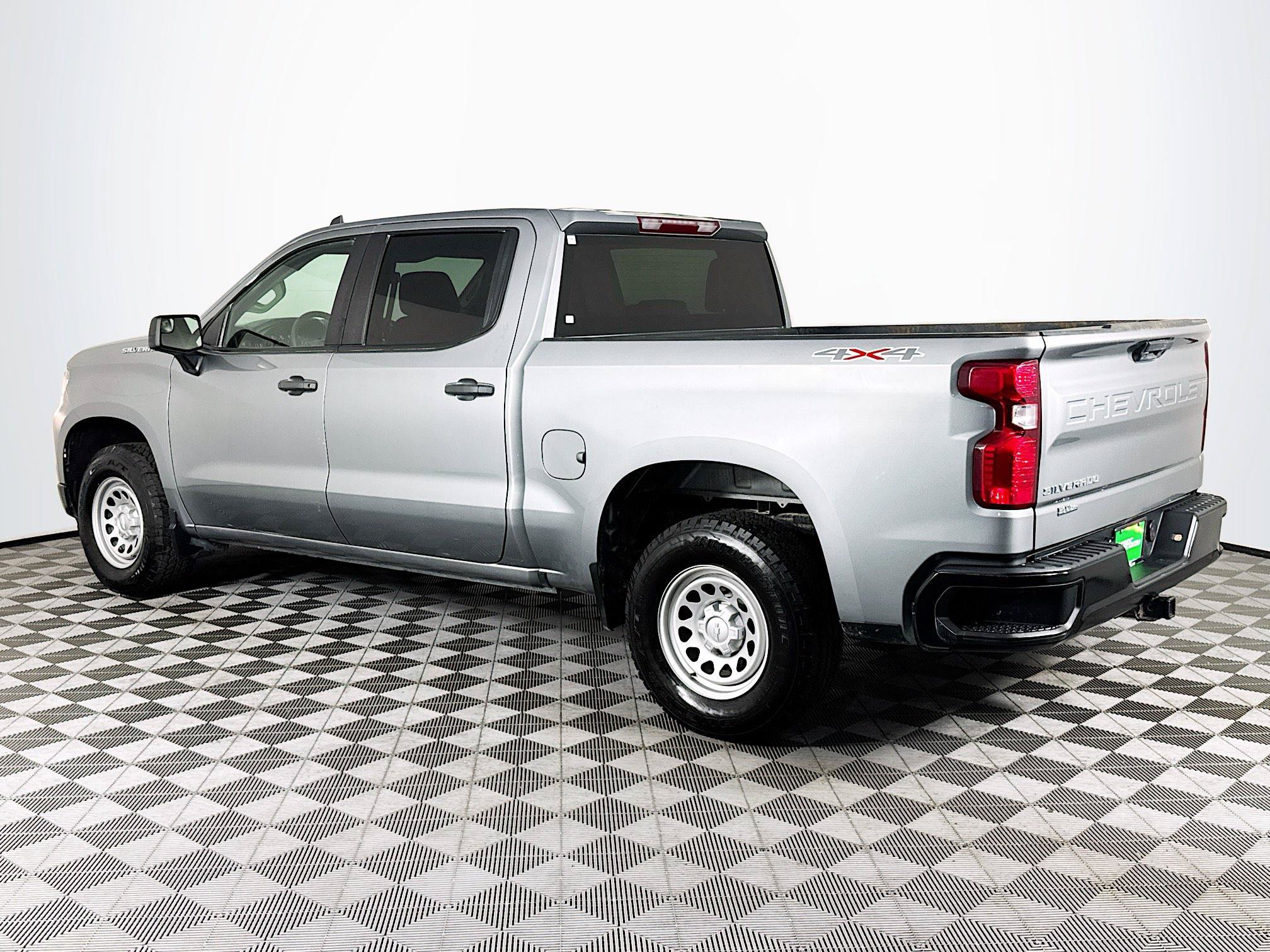 Used 2023 Chevrolet Silverado 1500 W/T w/ WT Value Package AWD/4WD image 6