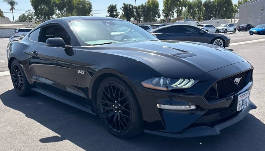 Used 2020 Ford Mustang GT Premium w/ GT Performance Package RWD image 3