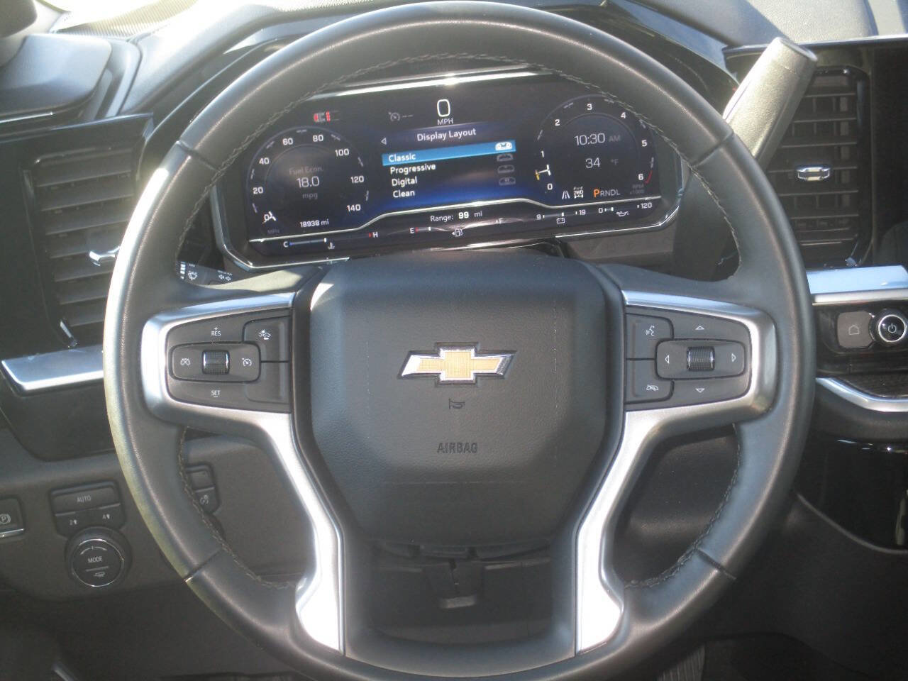 Used 2024 Chevrolet Silverado 1500 LT AWD/4WD image 12