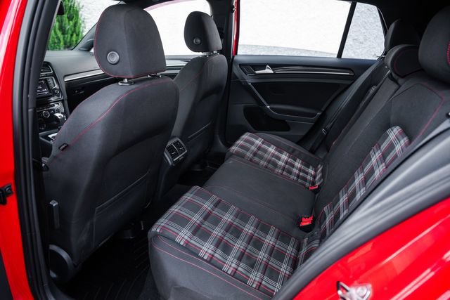 Used 2015 Volkswagen GTI S FWD image 60