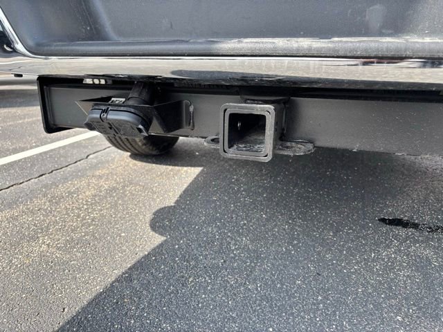 New 2026 GMC Savana 3500 w/ Driver Convenience Package RWD image 21