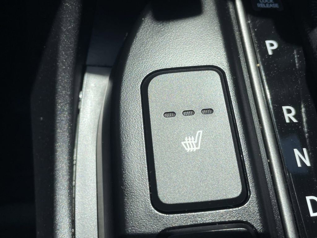 Used 2017 Hyundai Santa Fe Sport w/ 2.4L Value Package 06 FWD image 23