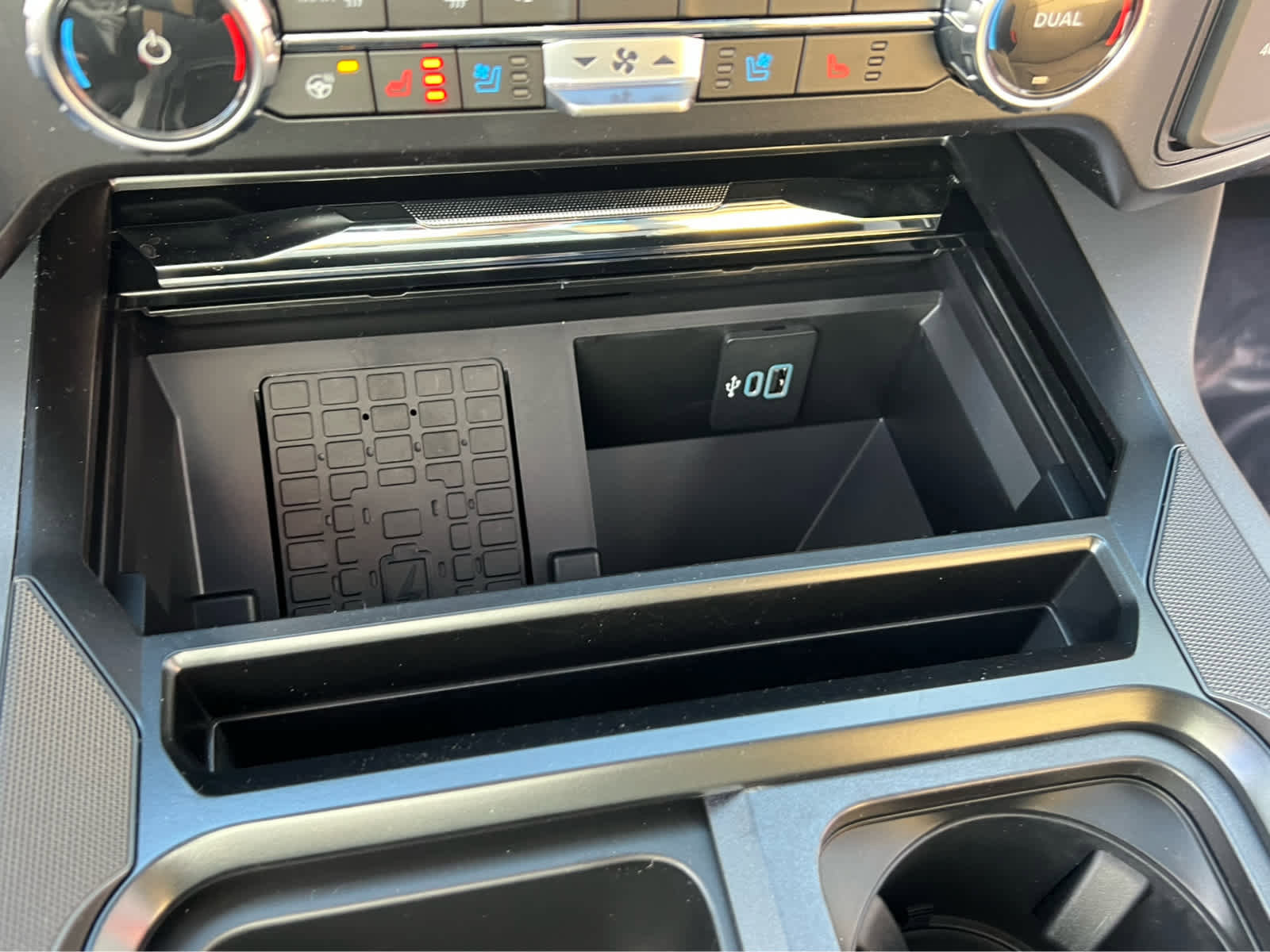 New 2026 Ford F250 Lariat w/ Lariat Premium Package AWD/4WD image 37