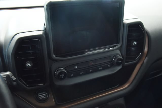 Used 2022 Ford Bronco Sport Outer Banks w/ Tech Package AWD/4WD image 16