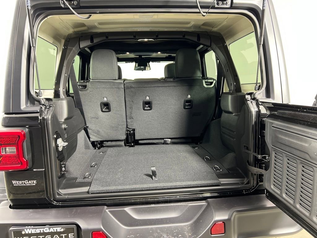 New 2026 Jeep Wrangler Unlimited Rubicon image 19
