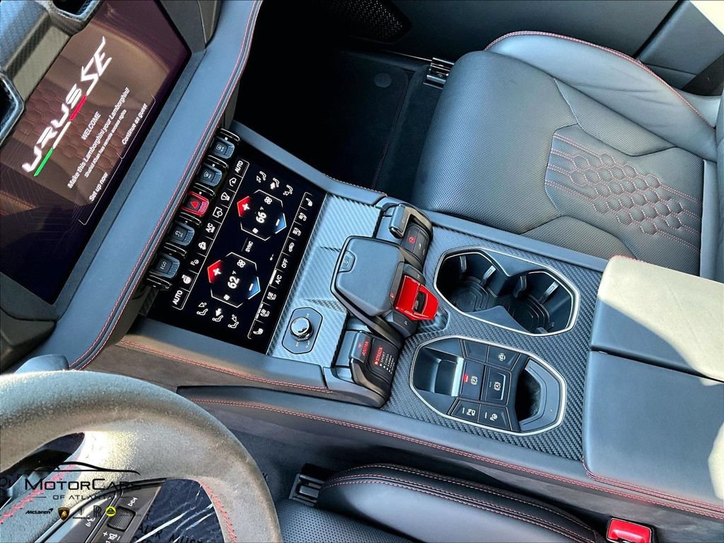 Used 2025 Lamborghini Urus Performante AWD/4WD image 16
