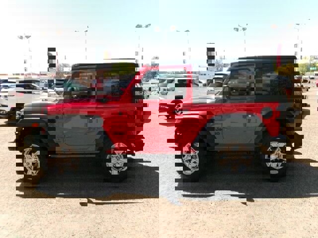 Used 2021 Jeep Wrangler Sport S image 12