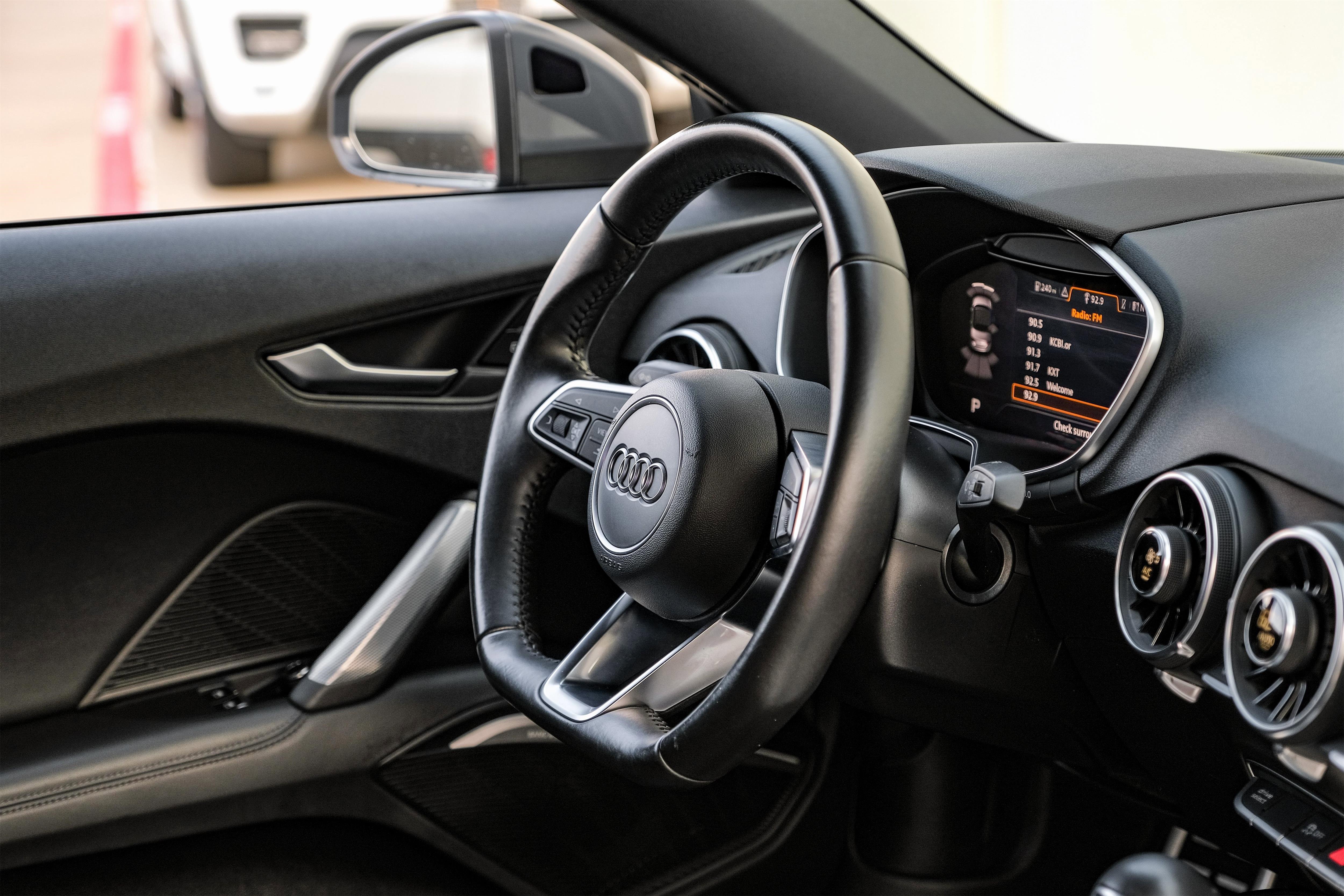 Used 2017 Audi TT 2.0T w/ Technology Package image 13