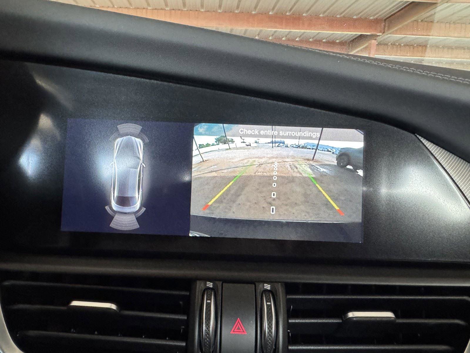 Used 2024 Alfa Romeo Giulia Veloce RWD image 15