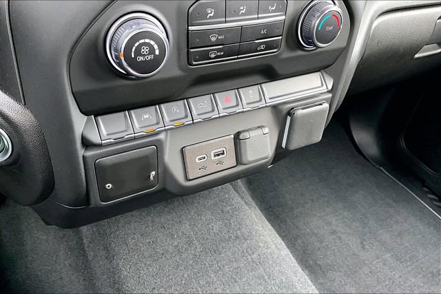 Used 2025 Chevrolet Silverado 1500 Custom image 16