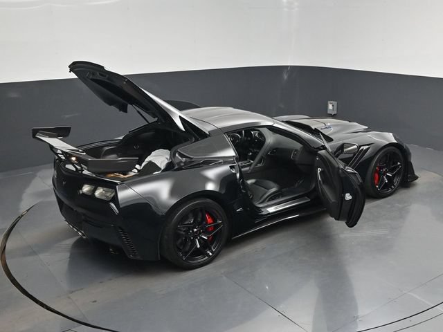 Used 2019 Chevrolet Corvette ZR1 RWD image 29