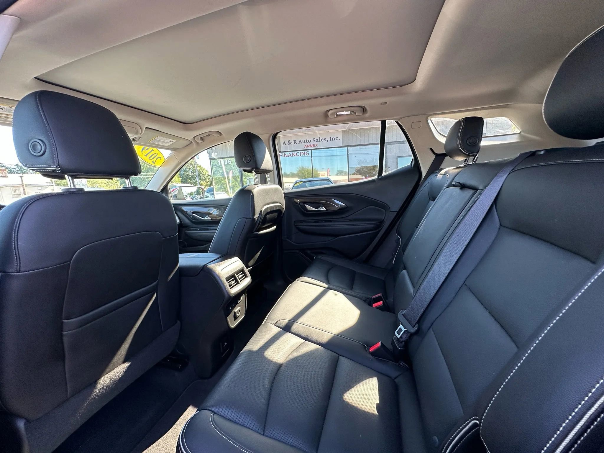 Used 2019 GMC Terrain Denali w/ Advanced Safety Package image 11
