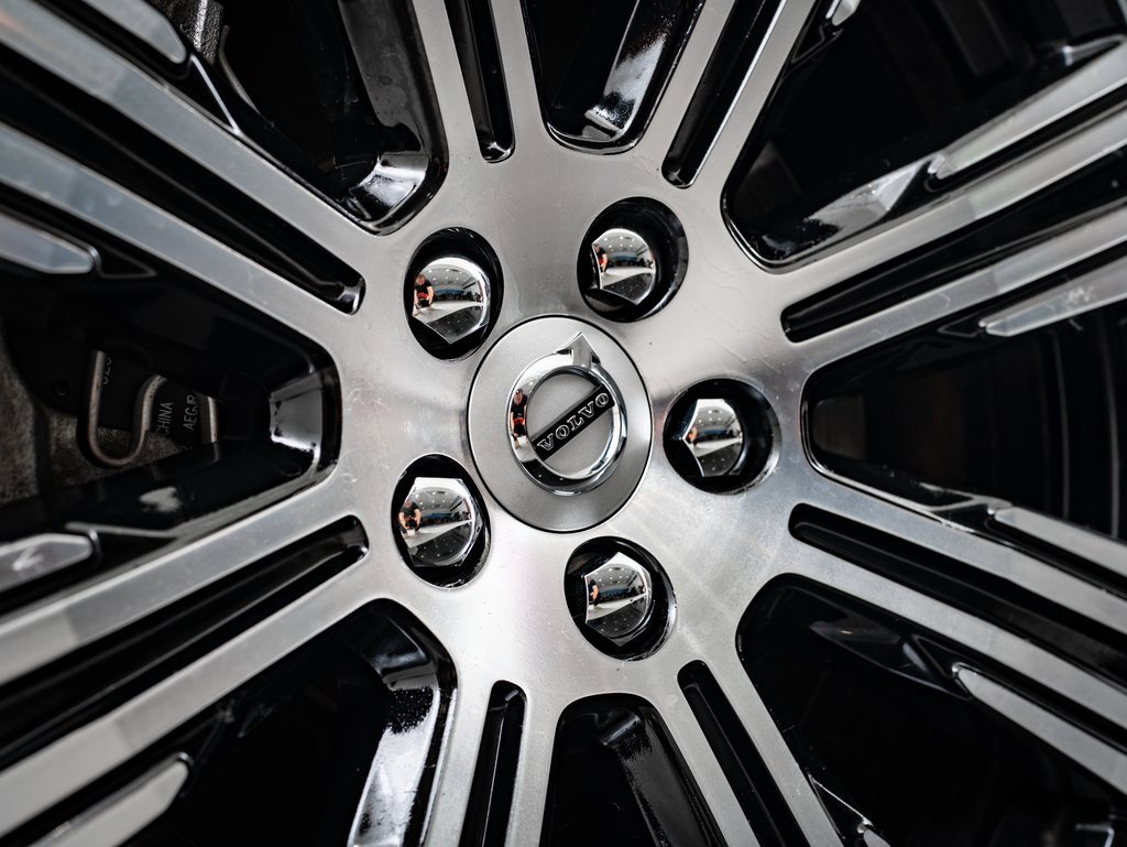 Used 2024 Volvo S90 T8 Ultimate image 8