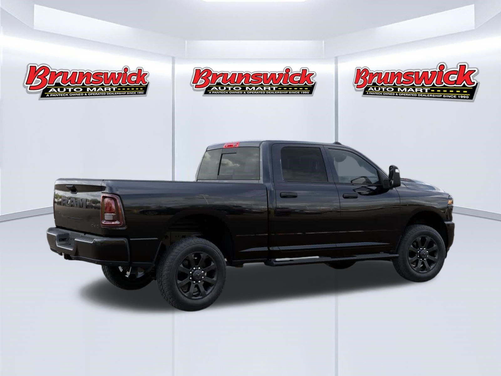 New 2026 RAM 2500 Tradesman AWD/4WD image 4