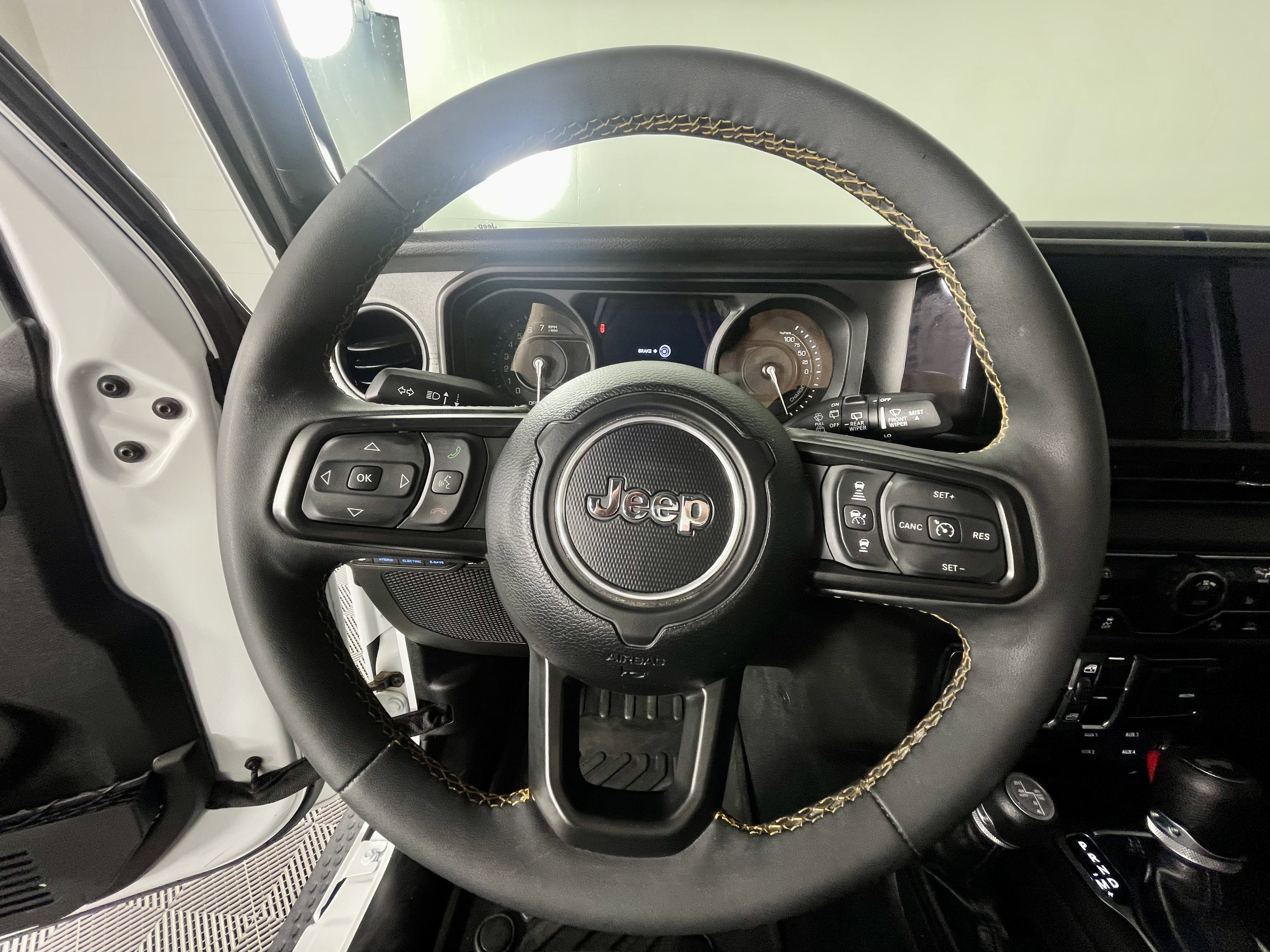 Used 2024 Jeep Wrangler Sport S w/ Convenience Group image 14