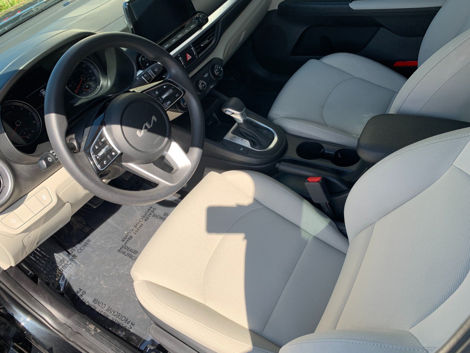 Used 2023 Kia Forte LXS FWD image 10