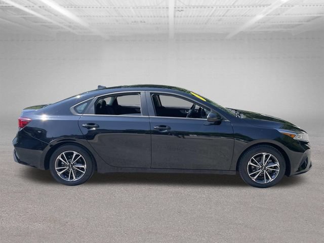Used 2024 Kia Forte LXS FWD image 5