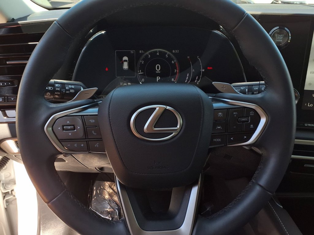 Used 2024 Lexus RX 350 FWD w/ Technology Package image 12
