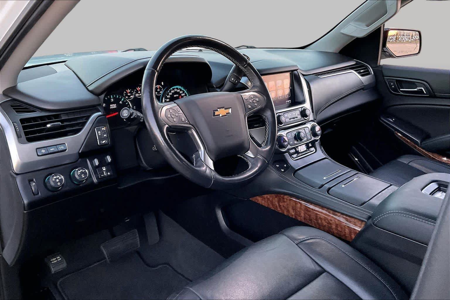 Used 2019 Chevrolet Tahoe Premier AWD/4WD image 18