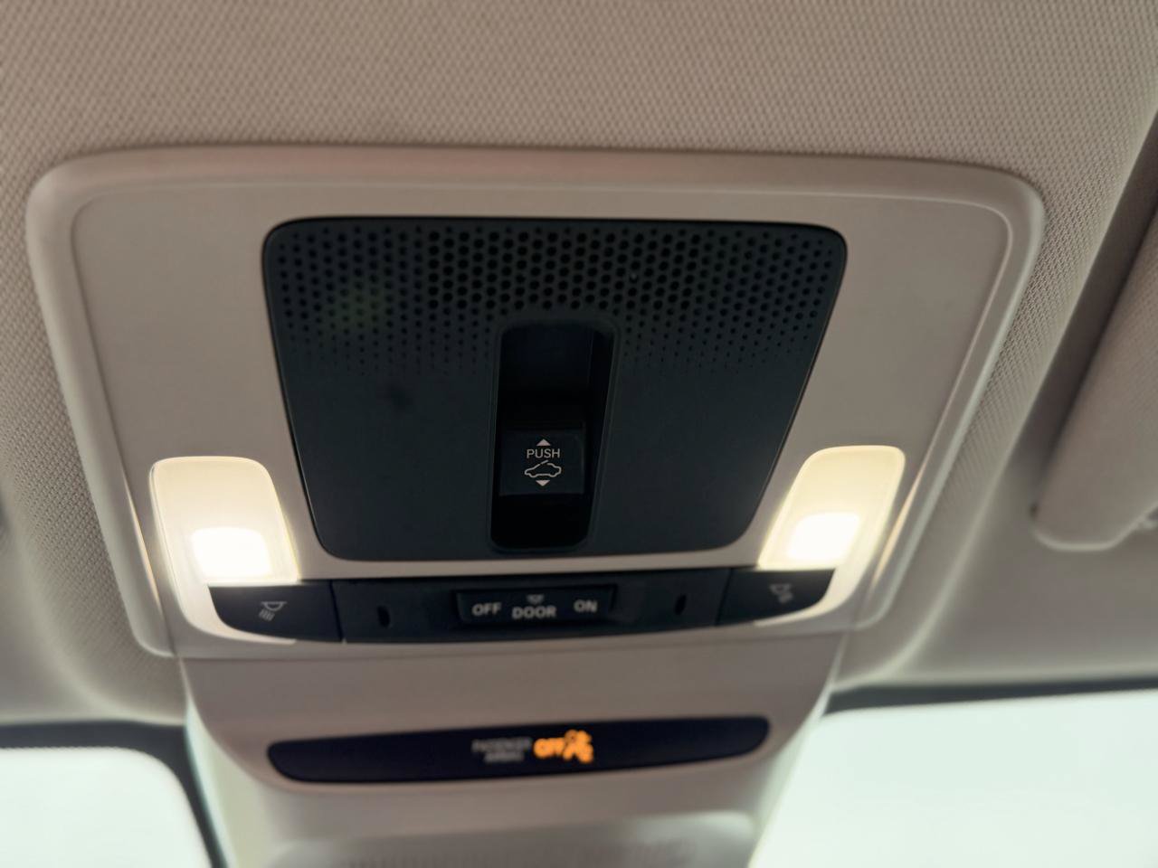 Used 2025 Honda HR-V EX-L image 26