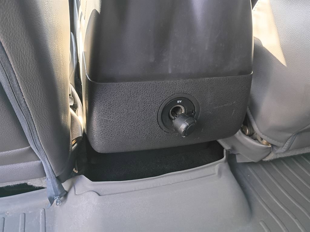 Used 2013 Ford F150 XLT w/ Luxury Equipment Group image 9