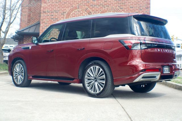 Used 2025 INFINITI QX80 Sensory AWD/4WD image 7