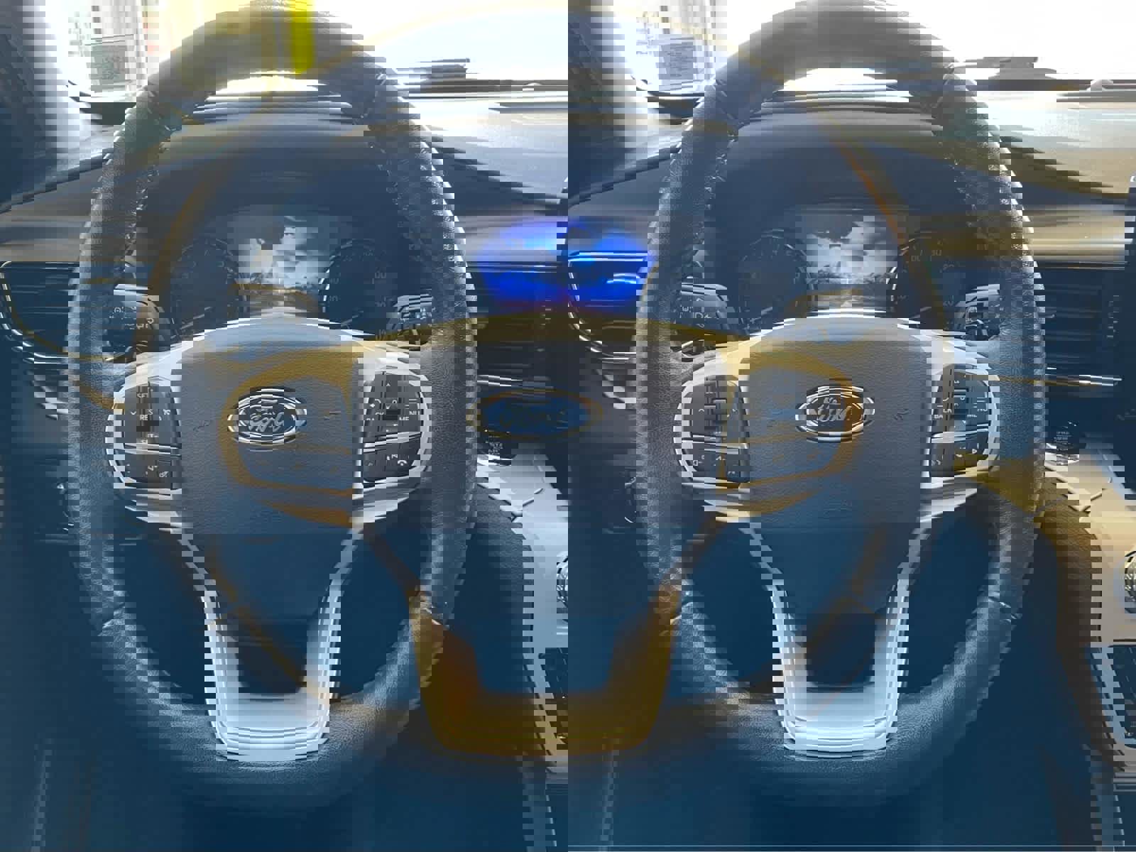 Used 2020 Ford Explorer XLT w/ Equipment Group 202A AWD/4WD image 12