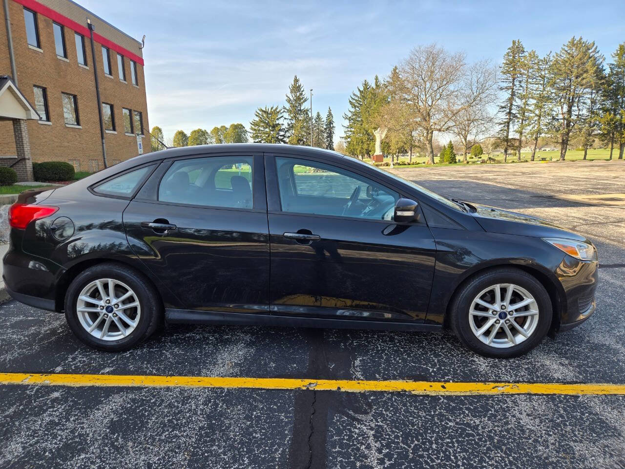 Used 2015 Ford Focus SE image 12