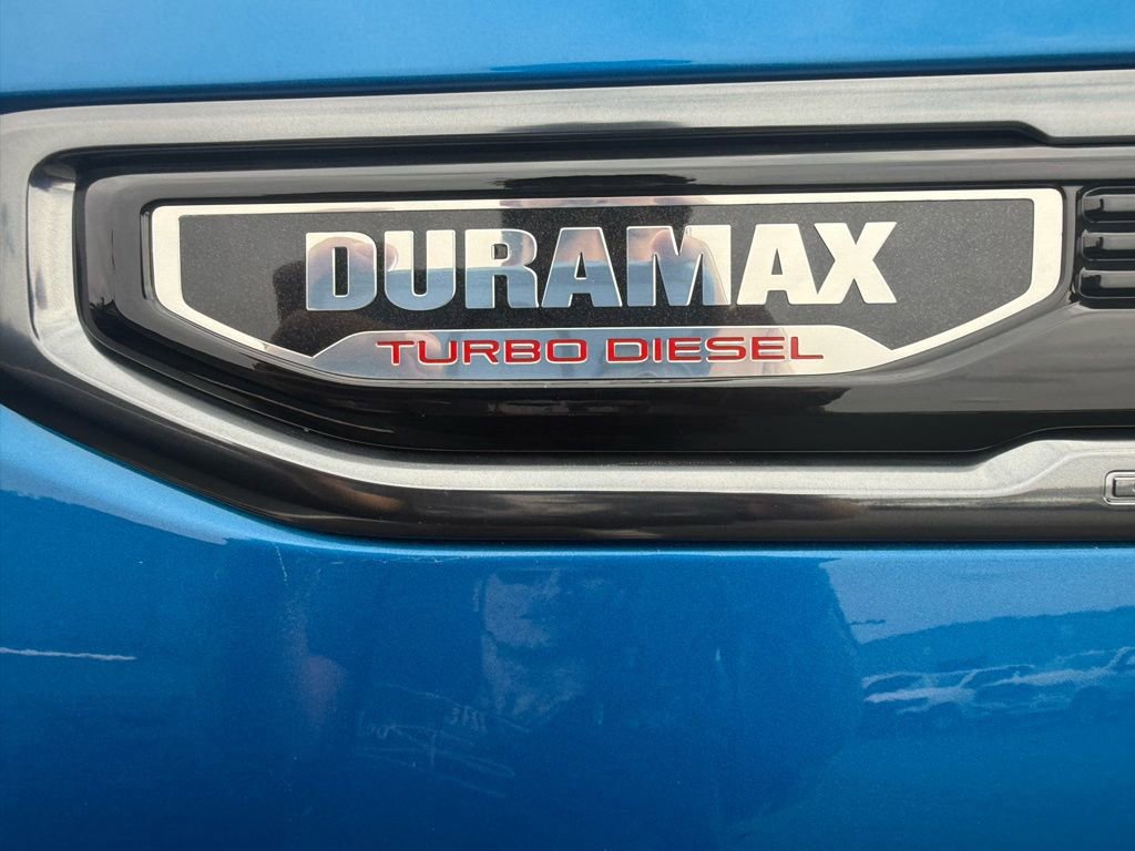 Used 2023 GMC Sierra 1500 AT4 w/ Technology Package image 10