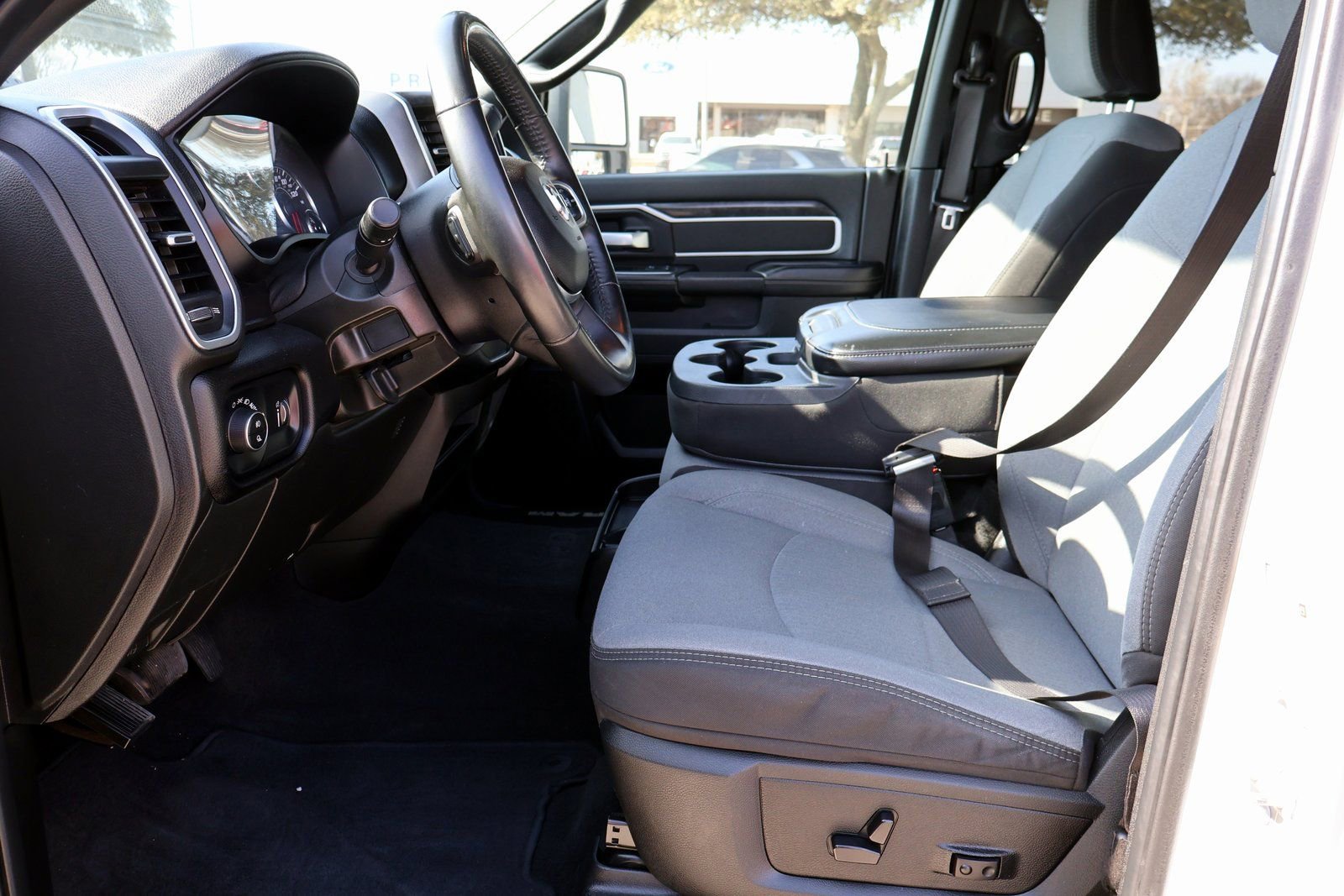 Used 2024 RAM 2500 Big Horn image 24