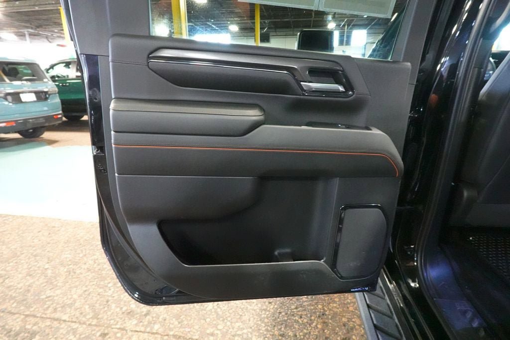 Used 2024 GMC Sierra 2500 AT4 w/ Technology Package AWD/4WD image 24