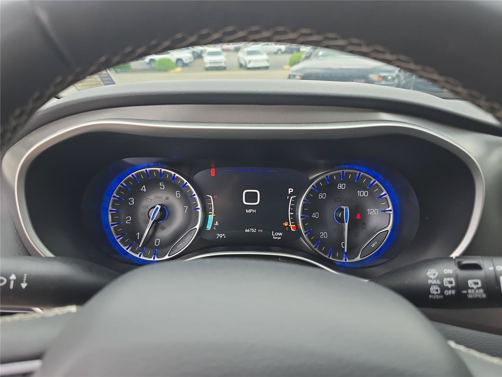 Used 2024 Chrysler Pacifica Touring-L FWD image 30