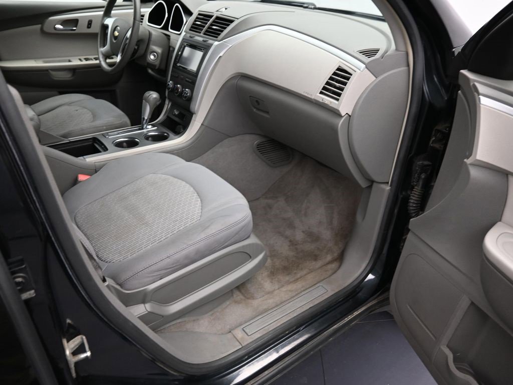 Used 2009 Chevrolet Traverse LT image 20