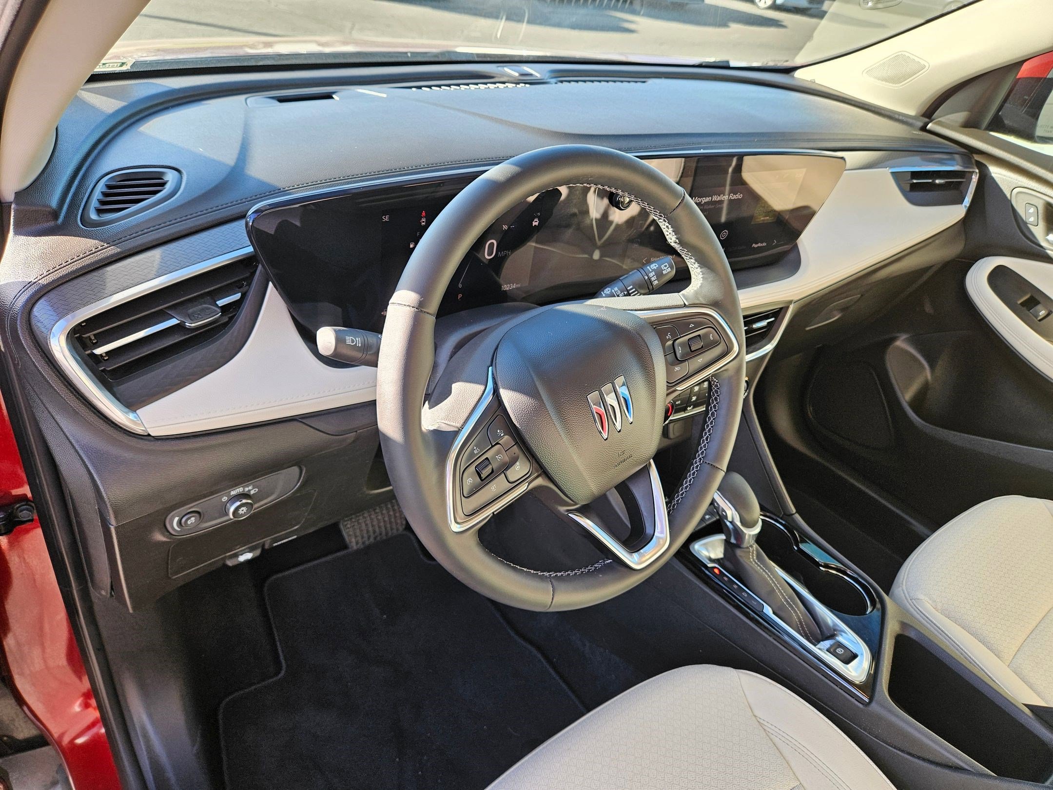 Used 2024 Buick Encore GX Preferred w/ Comfort Package FWD image 16
